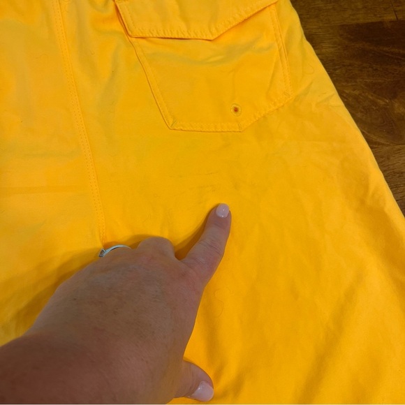 Hurley Yellow Swim Shorts boys size XL - Picture 8 of 9